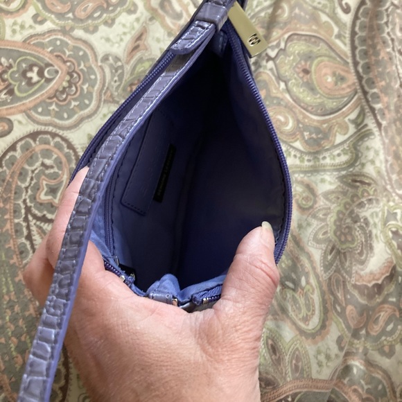 New! Xpress mini bag in Lavender. Genuine Leather. - Picture 4 of 5